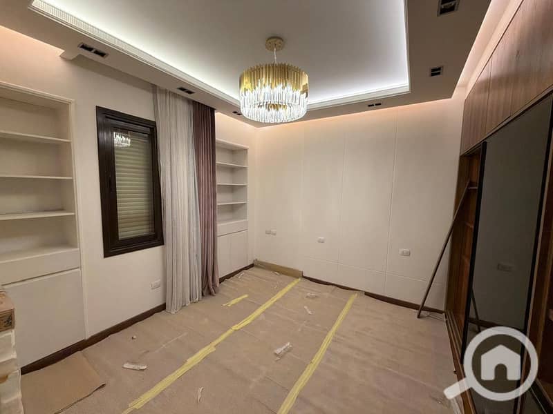 5 3aa892a0-2767-455f-82ca-14f697834be4. jpeg