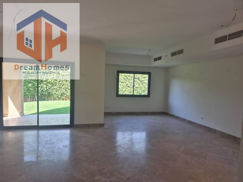 4 c1df946b-848b-46f9-87d2-ae4294eccd86. jpg