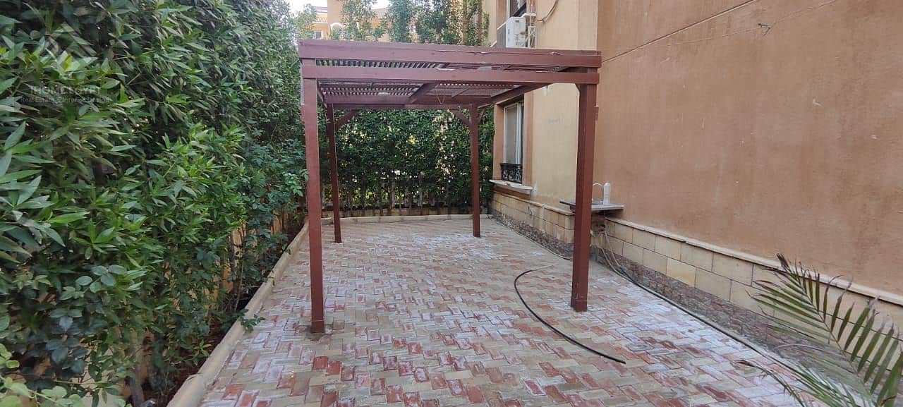 4 999d2353-23d2-4104-b6c2-e1e08f020f08. jpg