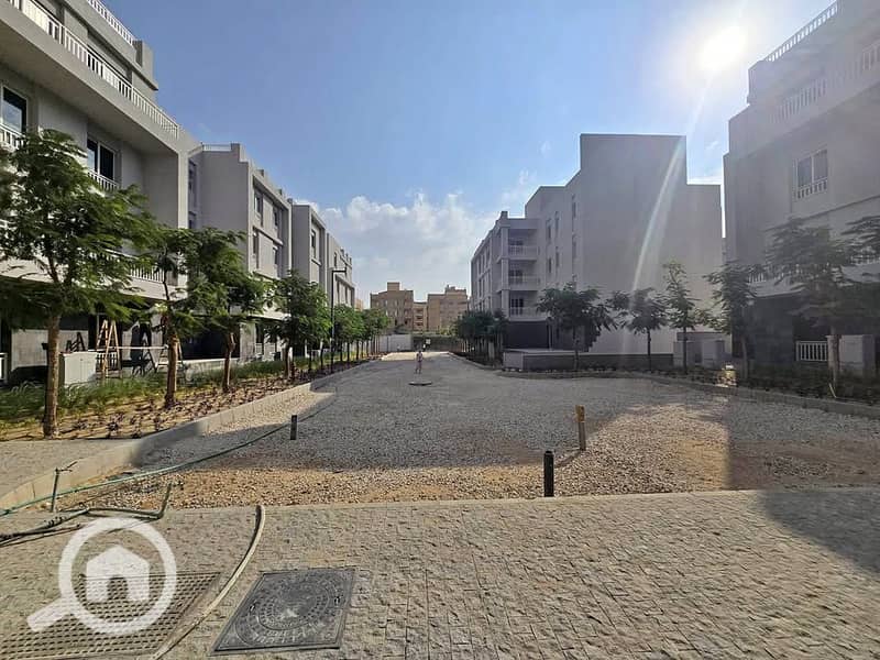 6 568742794_1699965110675532_2487223705531353693_n. jpg