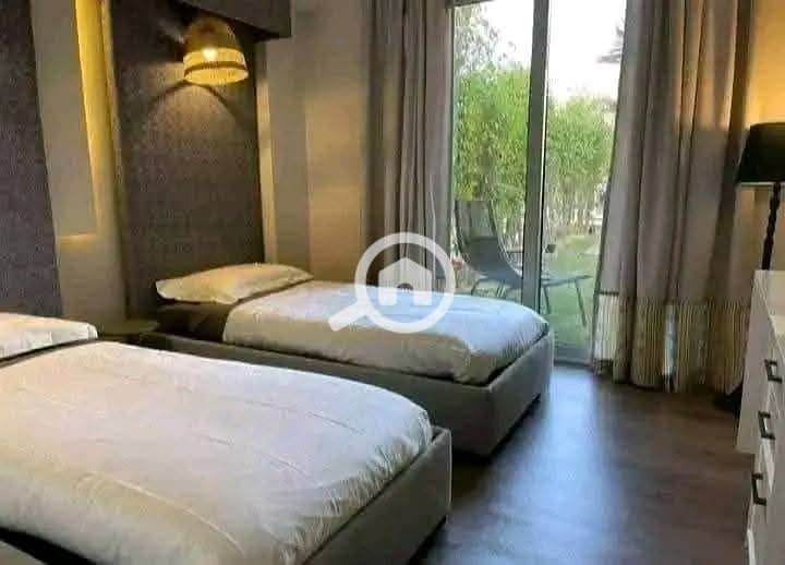 9 FB_IMG_1759773674383. jpg