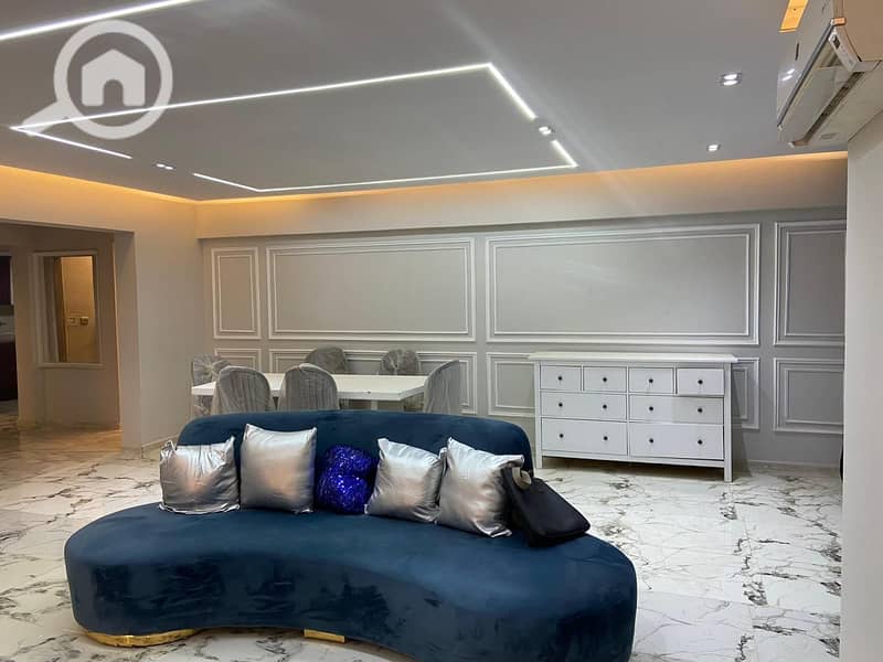 6 cd7c6e34-e437-417b-bc5b-a20d024d314f. jpg