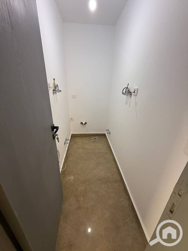 9 423653df-e8d1-41c2-90da-7ad9901b2c32. jpeg