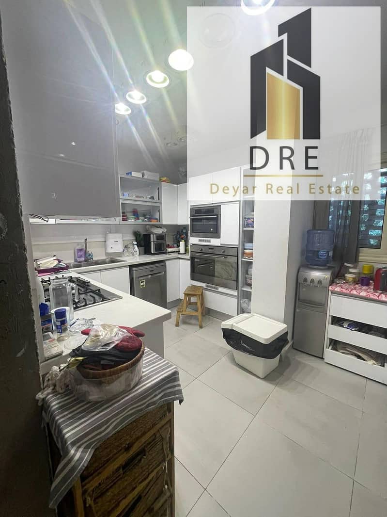 12 bbab3966-e739-488f-a687-7e9d81873f7e. jpg