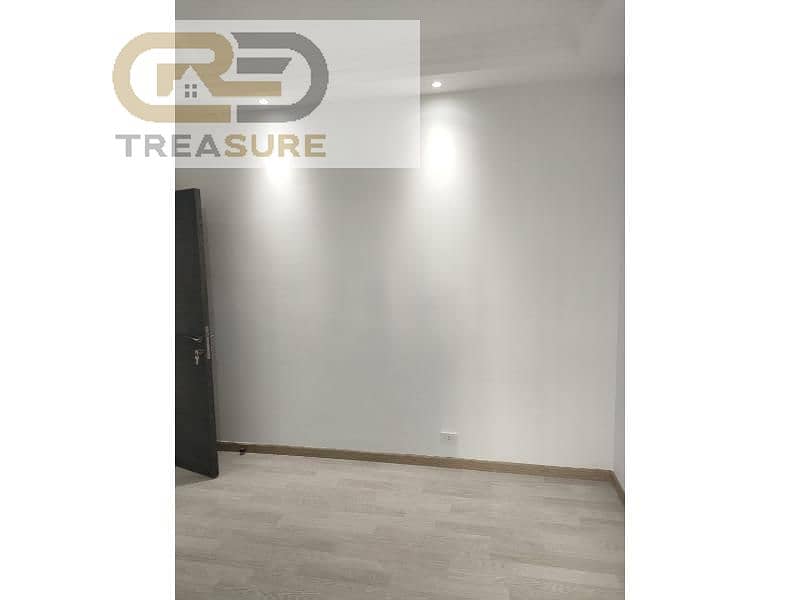 24 WhatsApp Image 2026-01-25 at 3.12. 45 PM (2). jpg