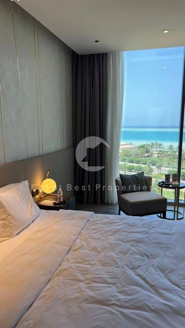 13 bd8ccb64-5804-47b0-9b8c-01f39a38a6e9. jpeg