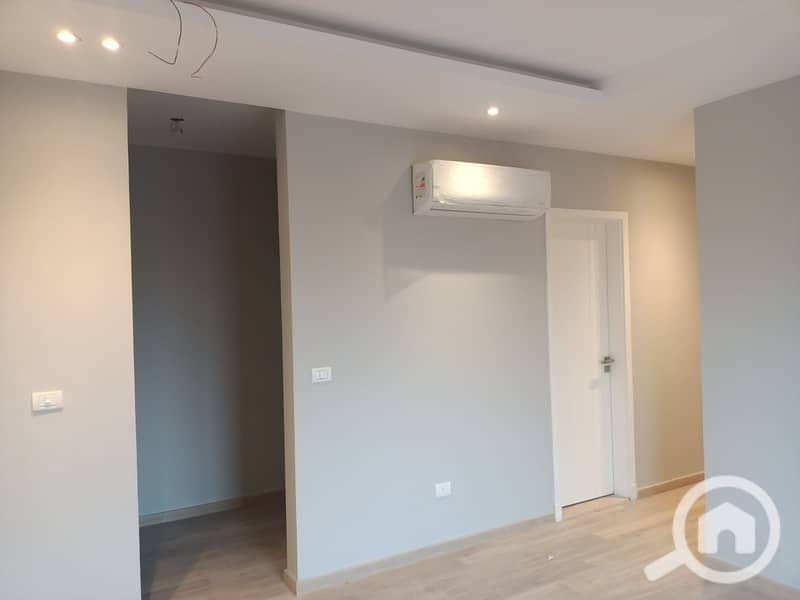 6 dc2bc1bb-32ce-4d32-873b-24b6bda47ee6. jpg