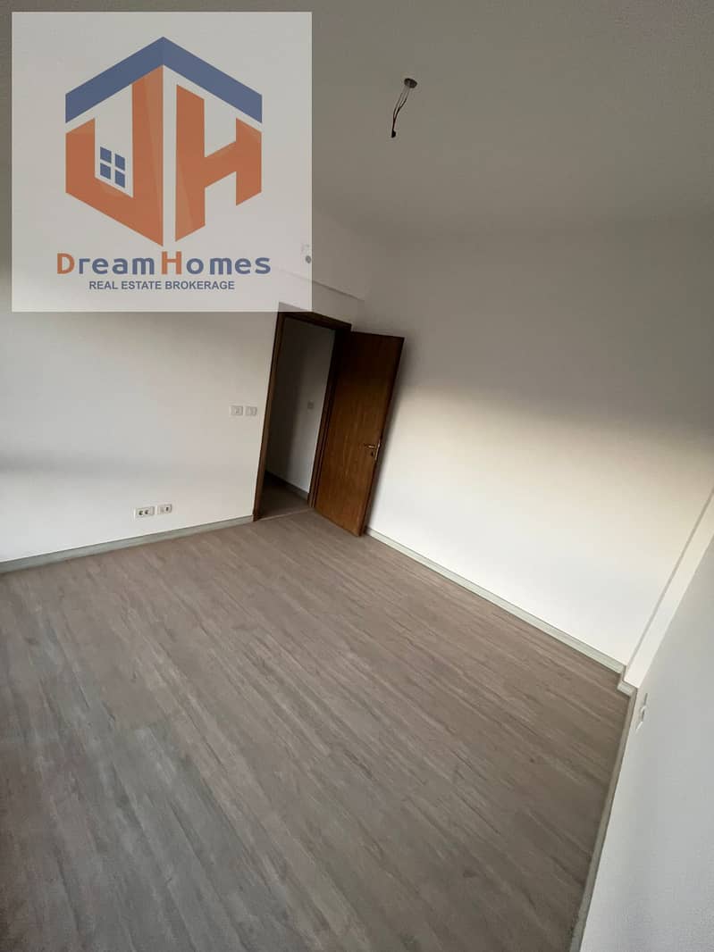 10 WhatsApp Image 2026-01-14 at 15.53. 34 (5). jpeg