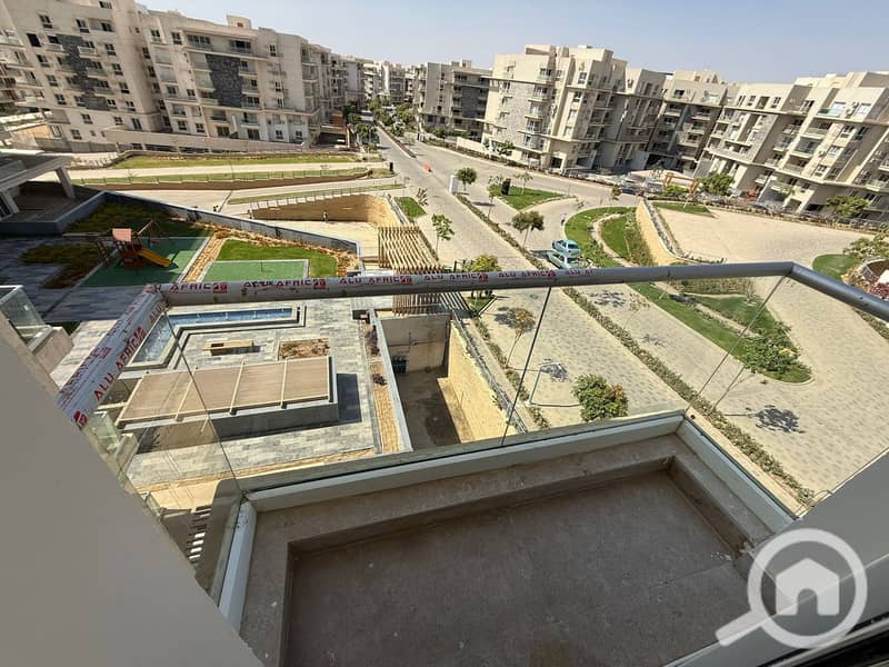 3 ab58fb51-ddb8-4943-9b04-8fc42c1090b1. jpeg