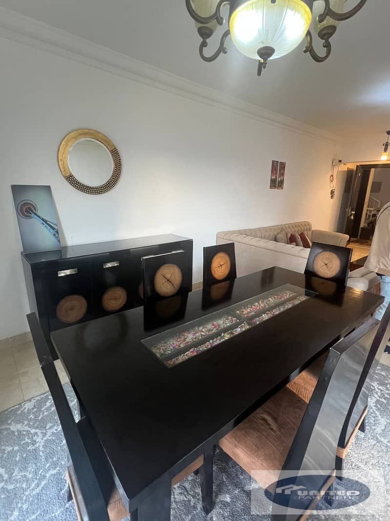 10 c6c9d8ee-80d4-4c0f-8807-b35c64389159. jpg