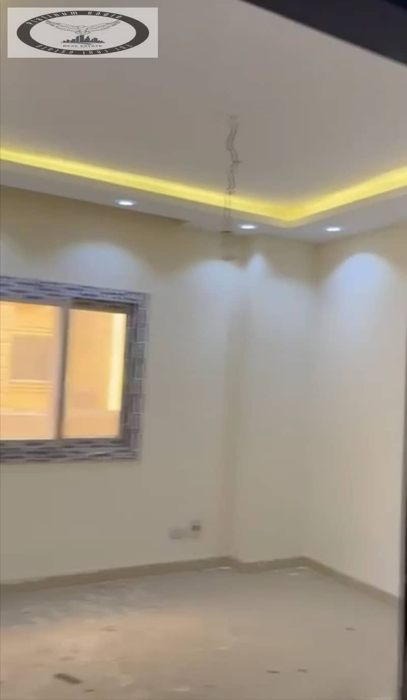 6 4e85f073-6c00-4a81-a4a2-67d1e9268413. jpg