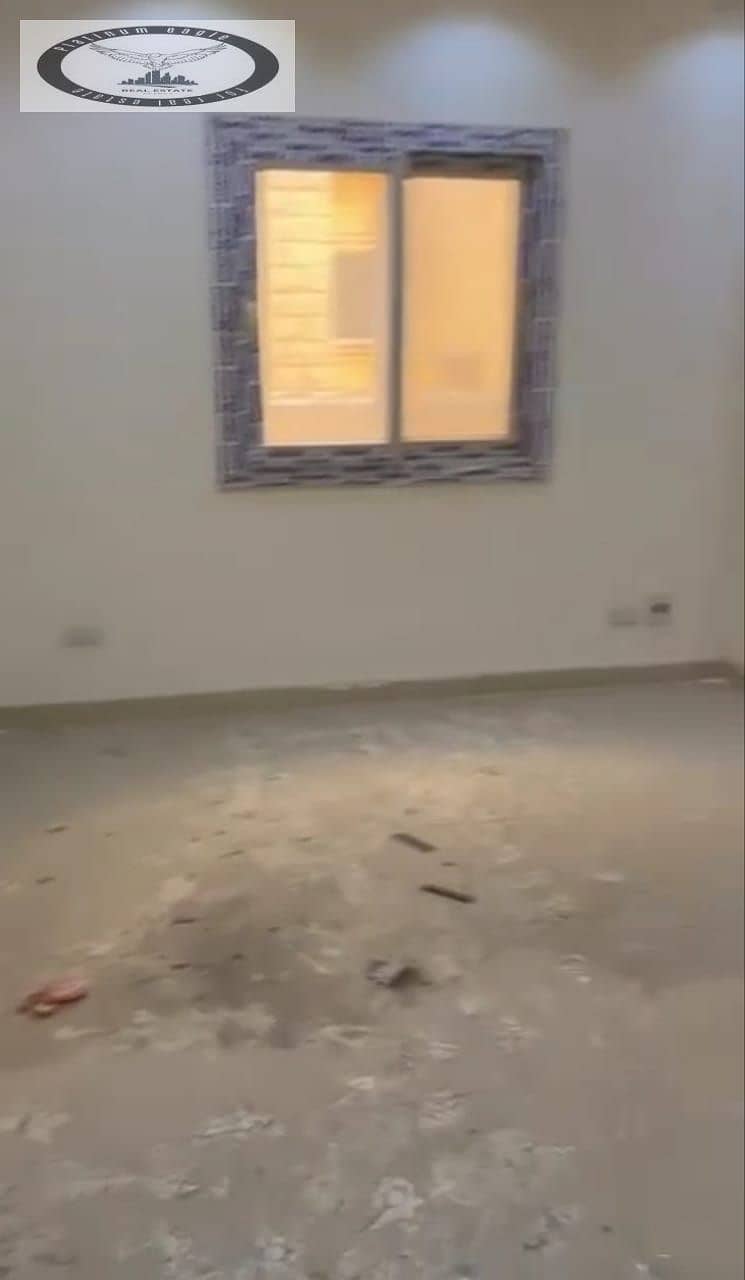 10 e611d374-6a51-4d77-8077-0008d3bd3ebc. jpg