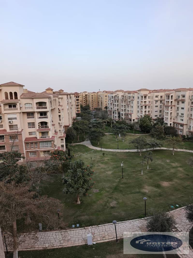 2 8109fe2b-dd57-4a7f-91b7-d490152e4315. jpg