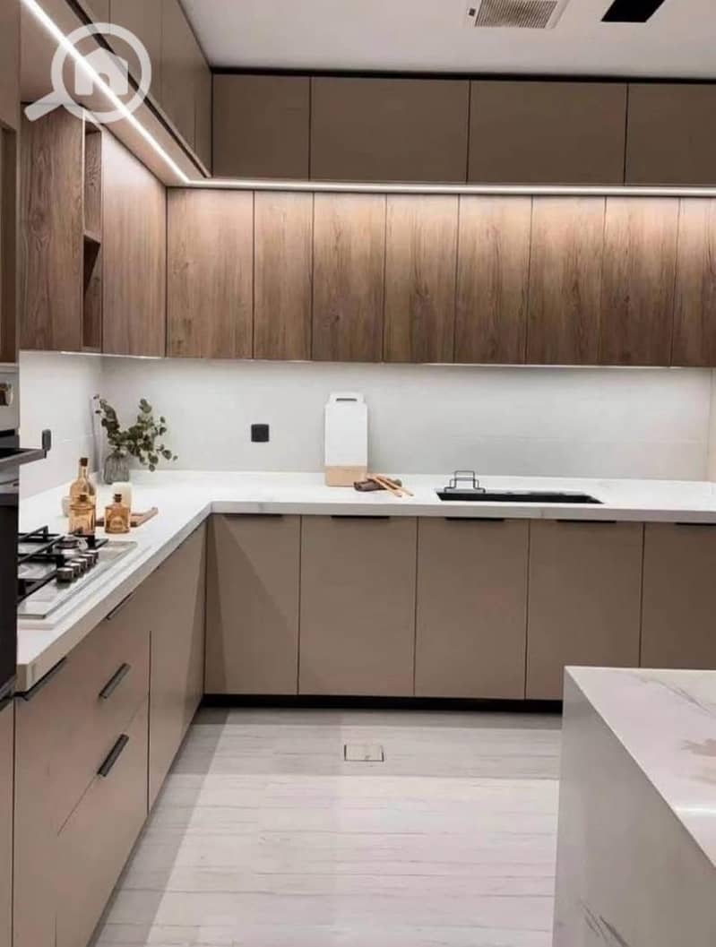 4 7c8b548e-4b44-450d-ba19-0c3b315df408. jpg