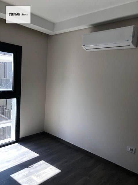 5 WhatsApp Image 2025-12-22 at 1.58. 20 PM. jpeg