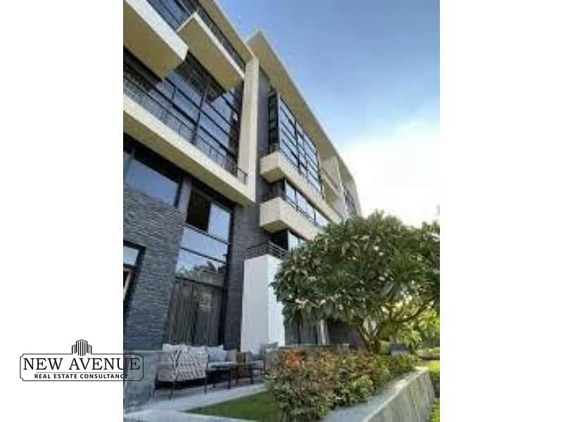 7 77aa6400-ffe7-4b39-8ee3-8da831e3f166. jpg