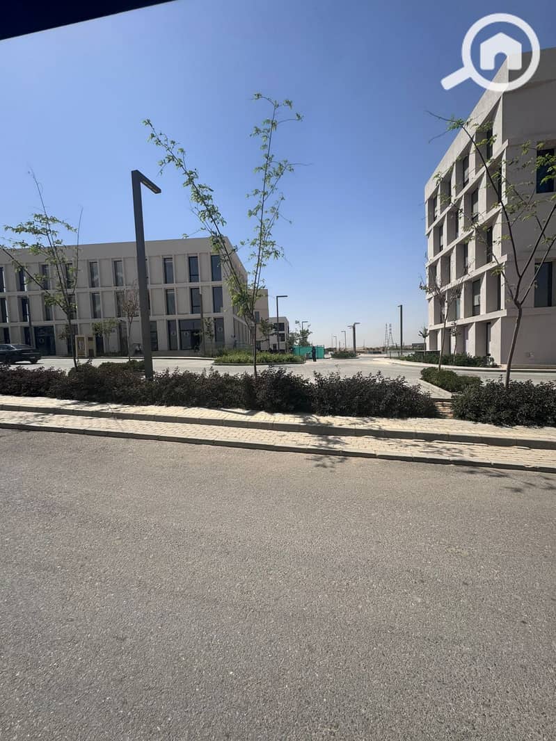 8 0bac18d8-a557-4ba5-acec-f2412b48b2a9. jpeg