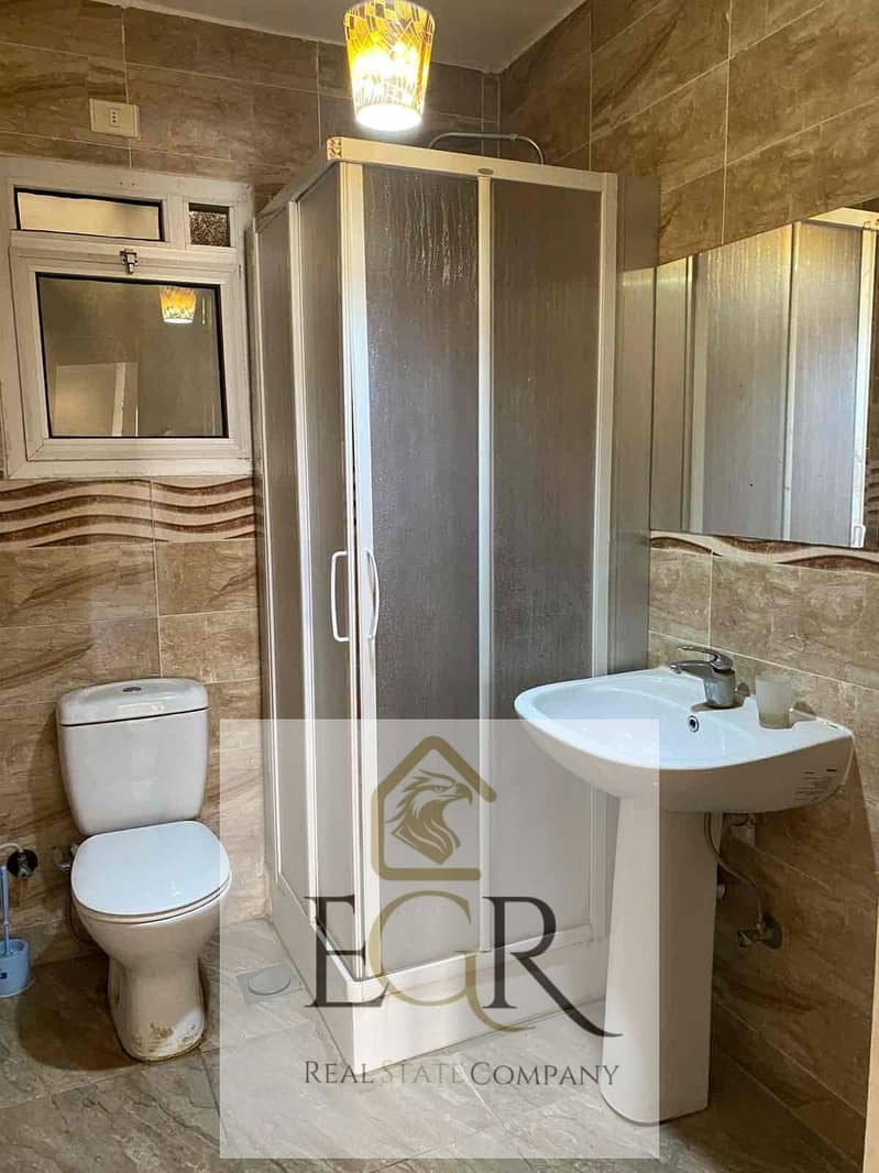 8 7FC2C549-BDC7-465B-8CC1-2061FB66CC6E. jpg