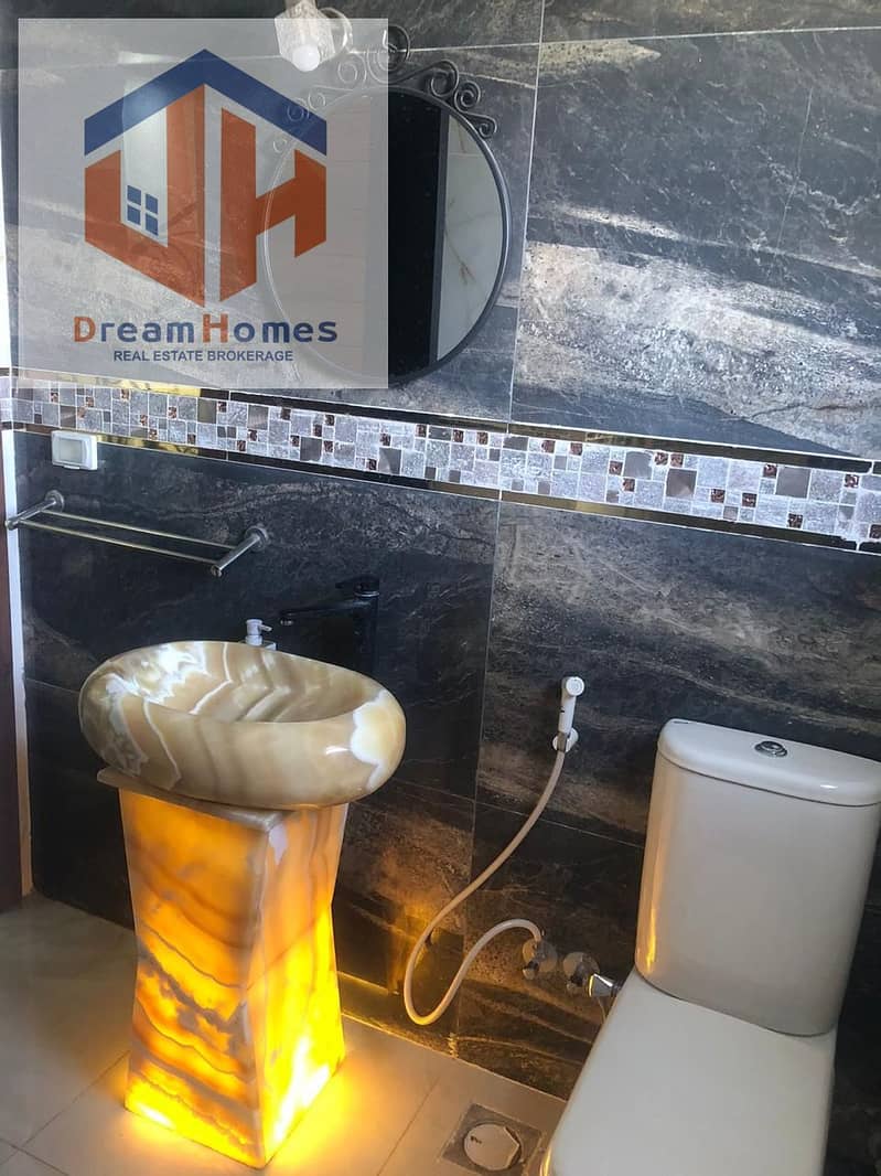 9 605298488_1738316947095829_910244863865226495_n. jpg