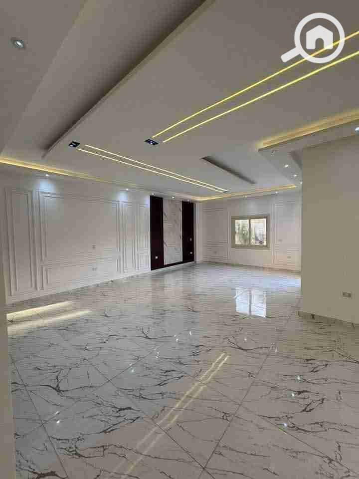 12 FB_IMG_1764667219528. jpg