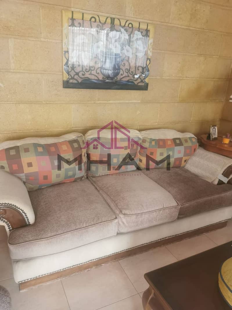 5 photo_6032736383253810183_y. jpg