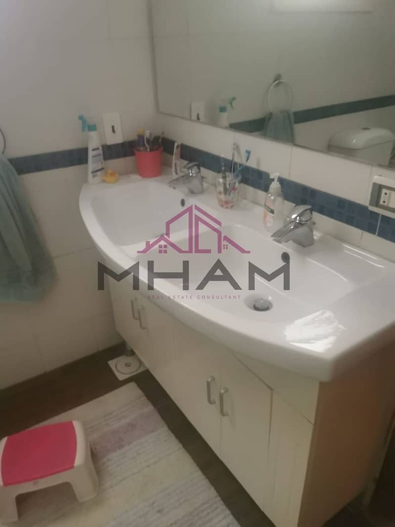 28 photo_6032736383253810209_y. jpg