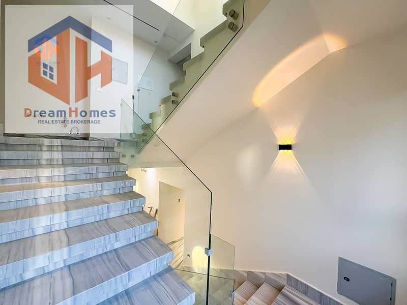 4 4c1e78d4-877f-4b4c-aa8a-6cf6bc4b2680. jpg