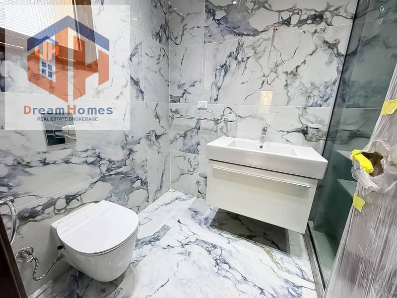 8 98a65a15-2aa9-4e76-aba1-b4a929e6fbc3. jpg