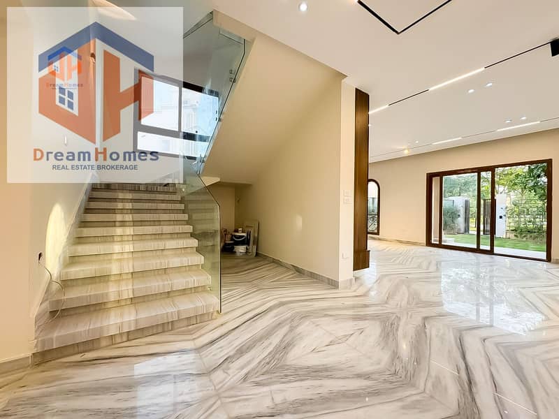 10 0911a094-4ba1-4ba8-9ad2-a646a6bc03cd. jpg