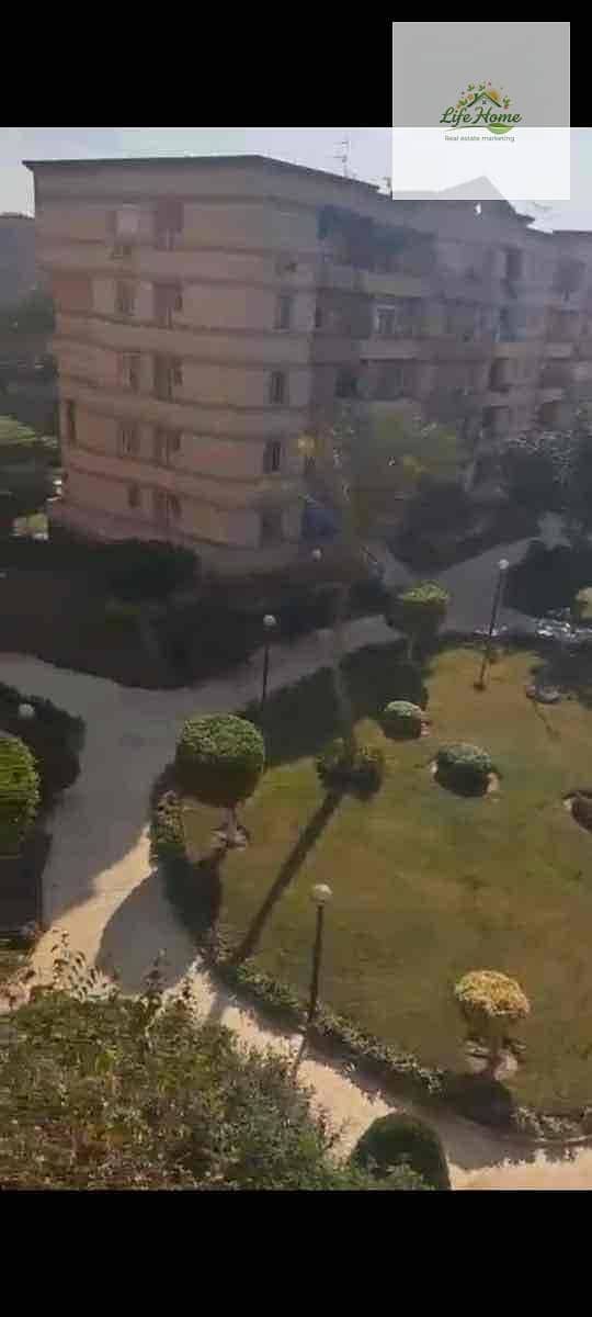 14 eb0d07fe-9c2d-4a2a-ab7f-b4b0e729819f. jpg