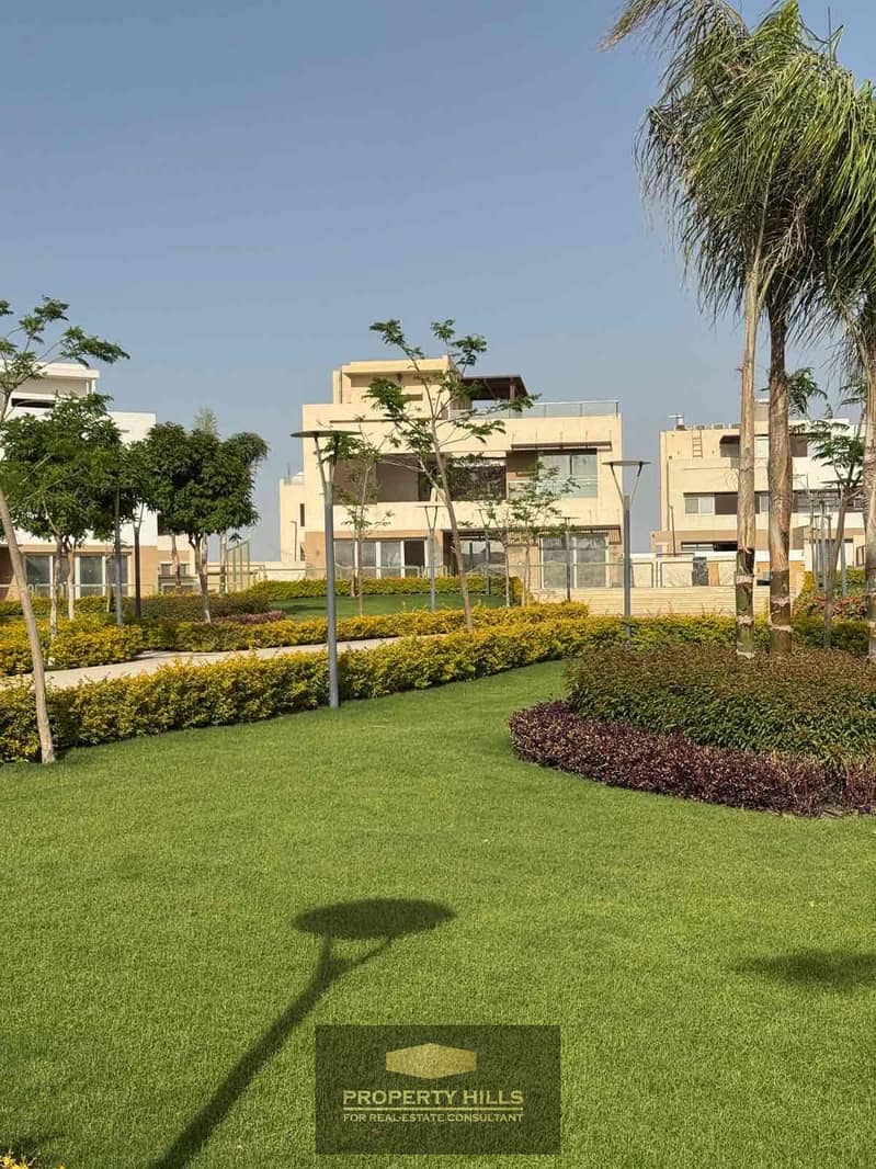 10 7a5adf3d-a2cc-4523-a5db-dc70c4bf2062. jpg