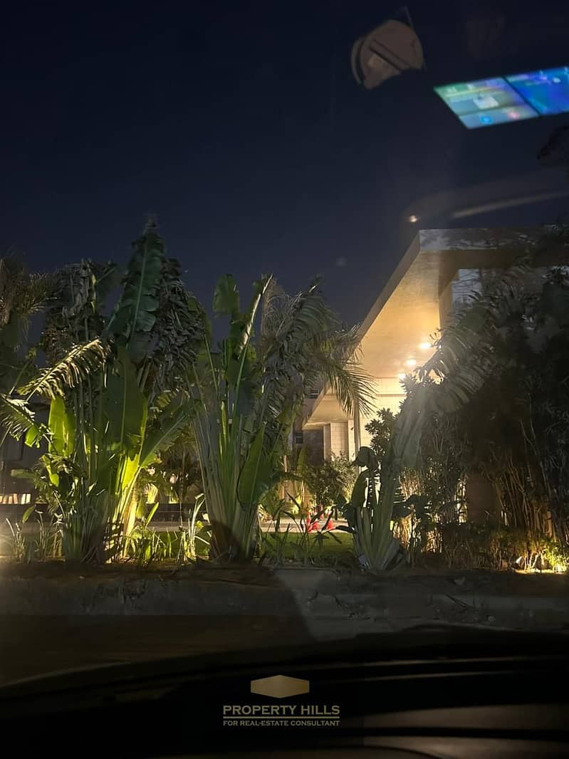 14 de2eaae4-8e03-4f02-a19c-c9450e29217f. jpg