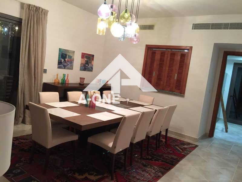 6 8eeb5275-8e9b-4f6b-bfe1-dc065b35488b. jpg