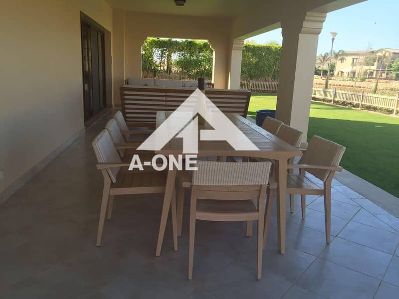 8 73d9a2ae-8e73-4a0d-b79a-911dc5ff70d8. jpg