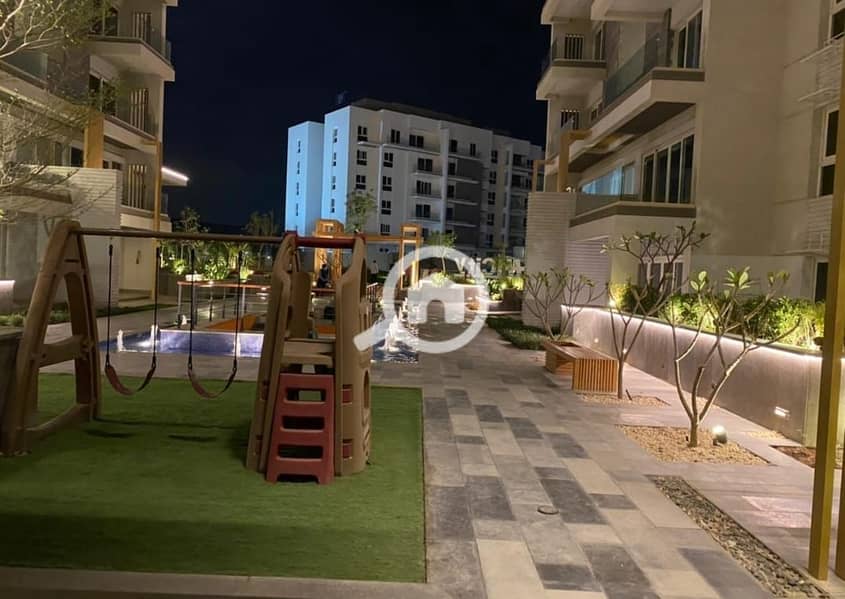 6 92b39a99-91dd-452f-baf9-b865618fc371. jpg