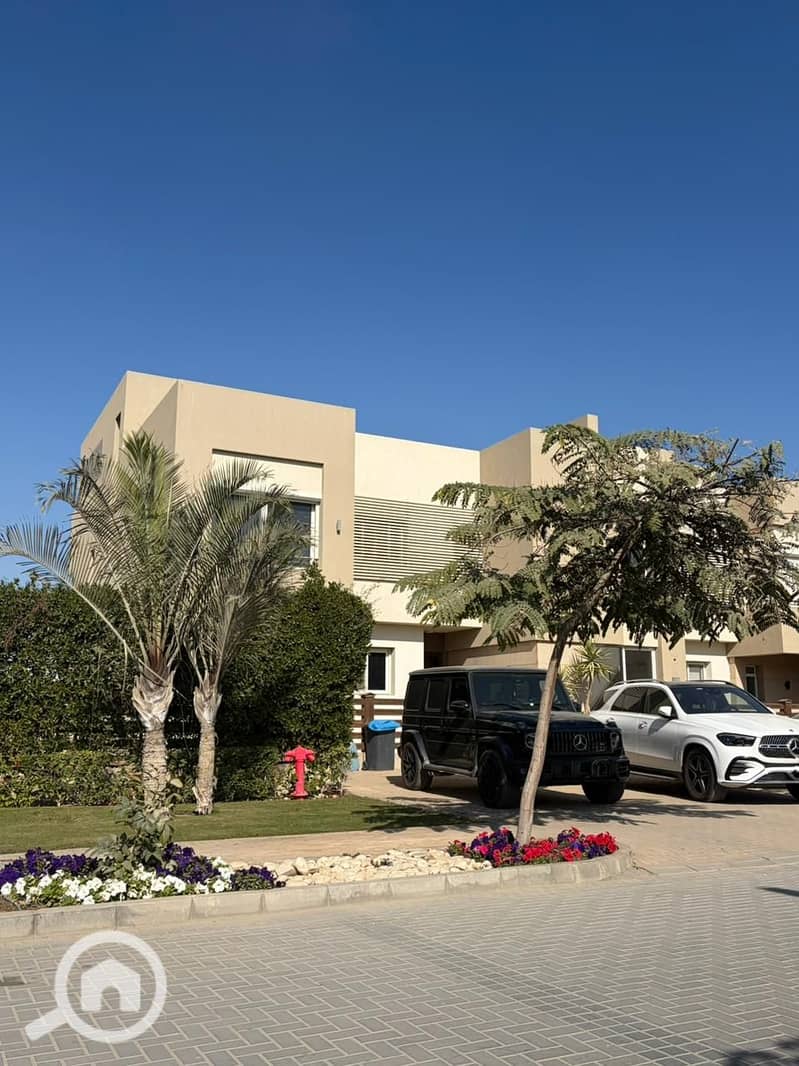 14 a2d9c2c2-6712-4e61-ae3d-b5814f168fcd. jpeg