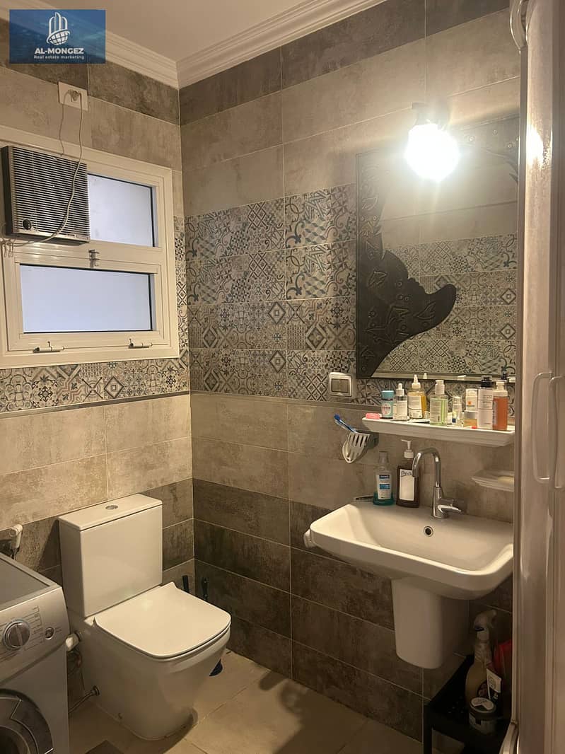 7 d15d90e0-e844-489c-a2be-040665fc8670. jpg