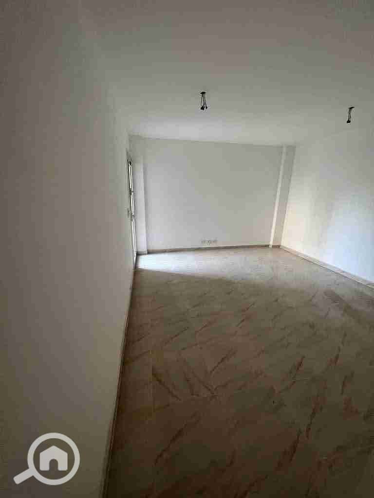 7 FB_IMG_1753910828569. jpg