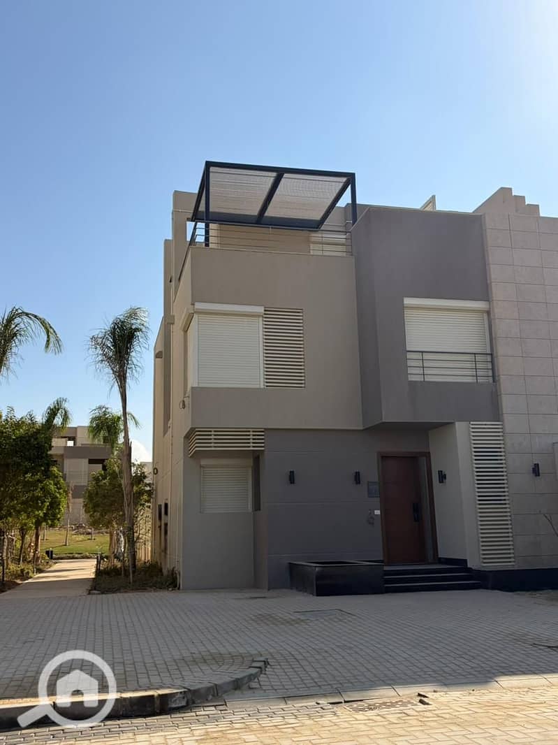 7 bf4307a7-b5df-41e7-bea1-050bdf00d529. jpeg