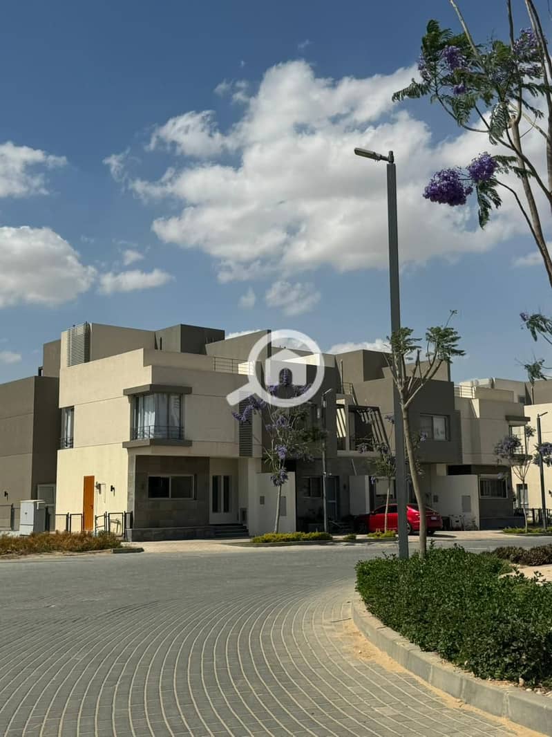 10 e5420992-d4d7-46e8-a6e1-d7188a5eb158. jpeg