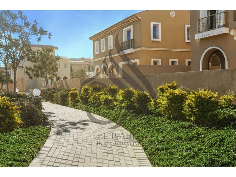 12 beea17ba-143f-4c73-94d9-43fadc01dee6. jpg