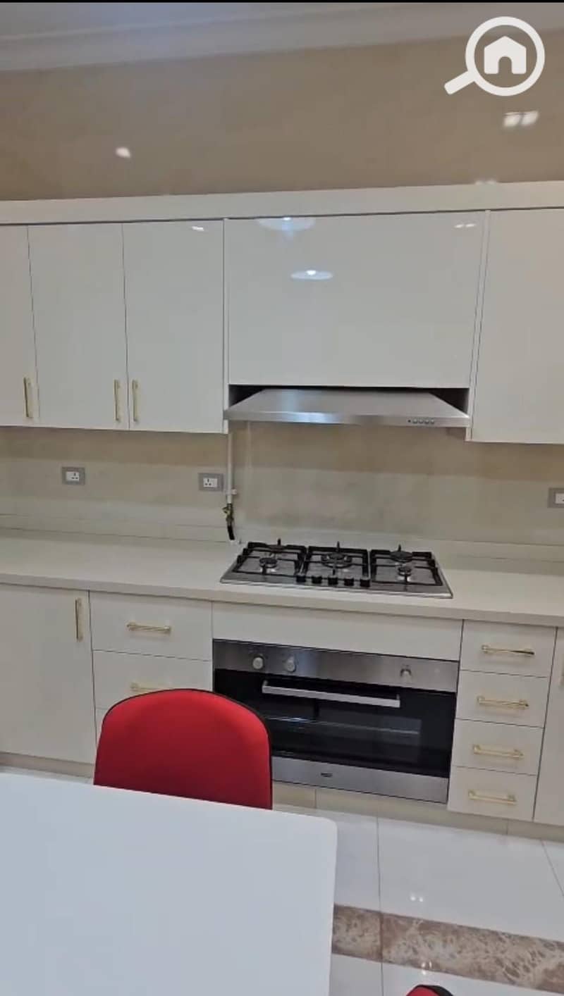 12 dad0b256-480a-4a4d-bee5-d35e5f86573d. jpeg