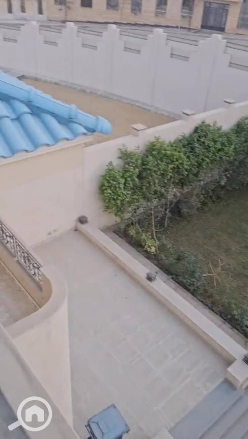 22 f753a343-0b27-45f9-8406-350a58c61635. jpeg