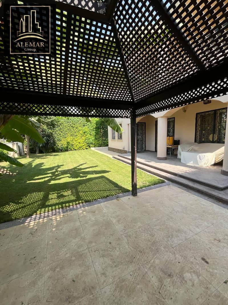 2 0ea955dc-32bc-45cd-9bc8-b92c74db4ac0. jpg