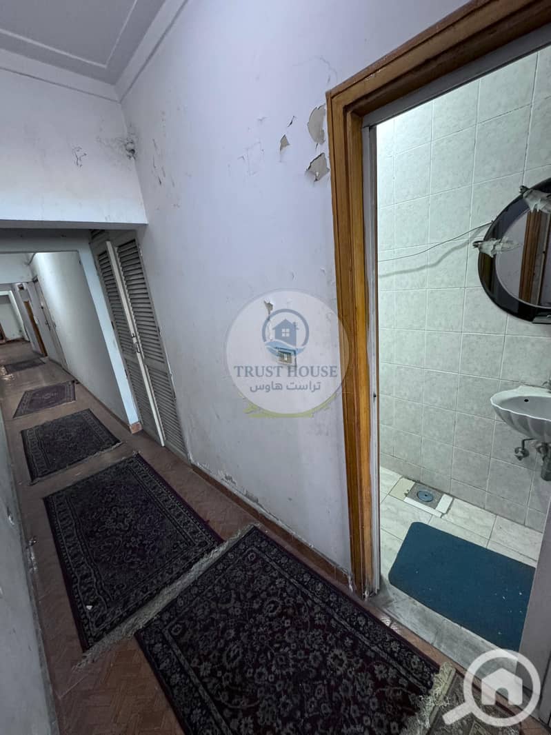 13 WhatsApp Image 2025-10-05 at 23.07. 07. jpeg