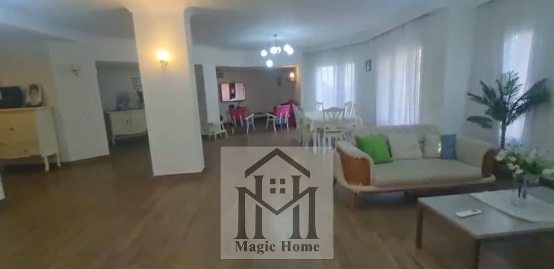 8 9105196c-54be-4c1c-bca2-7563a6bc50e4. jpeg