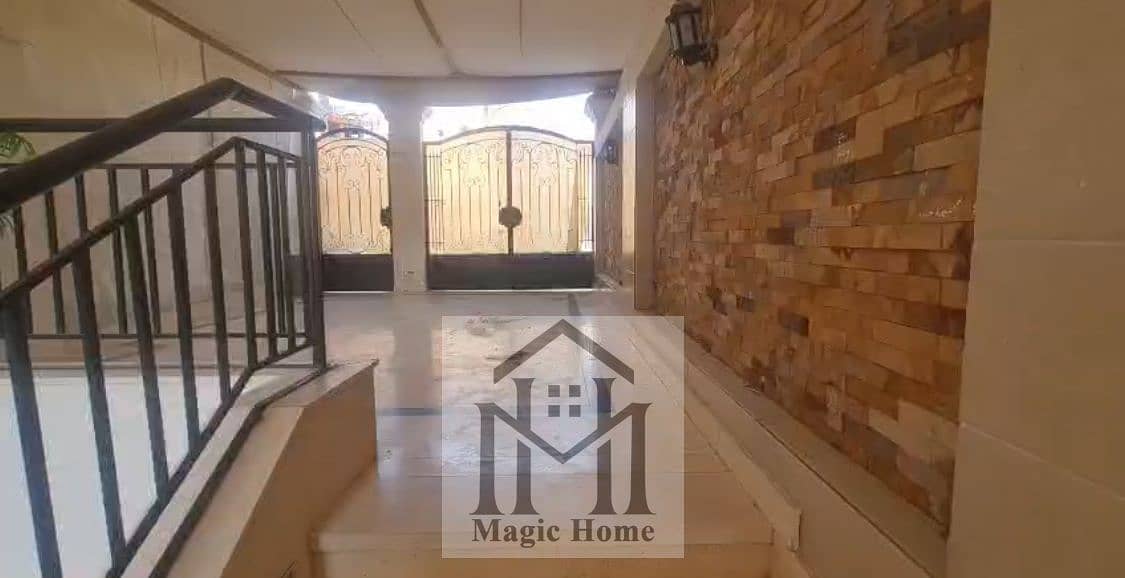 11 ce04222b-0484-46ad-a46f-e8639f94a6e9. jpeg