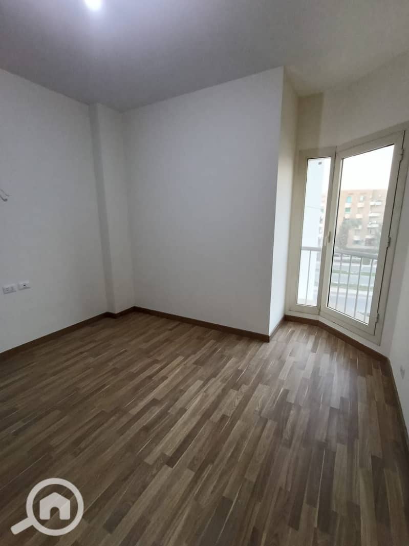 5 f9a9fd13-d25a-40f4-95c2-c4d693bfeecc. jpg