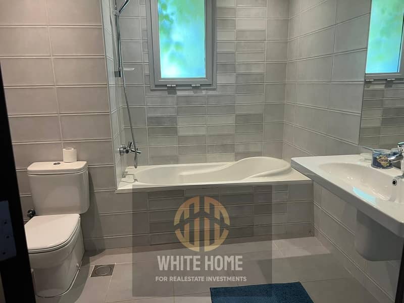 13 569f2198-03e4-4138-ba77-1cb1fa0f3f73. jpeg