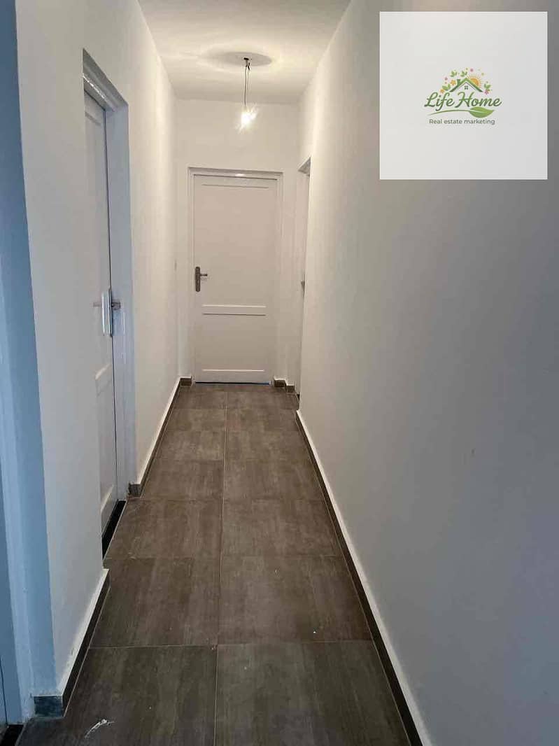 16 a0412a29-305a-40f3-a8ab-f80b0b9cd067. jpg